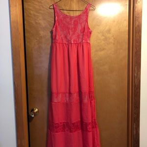 SOLD ❌ Pink lace maxi dress